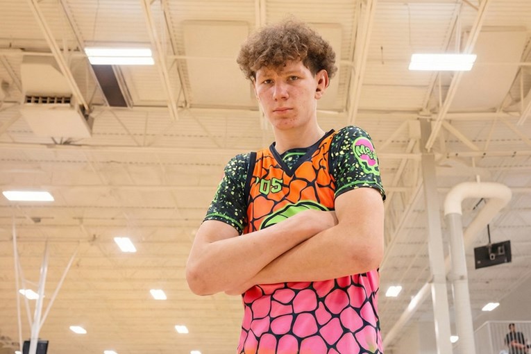 Ima 15 godina, visok je 231 cm i dominira pod košem: Ponekad poželim nestati