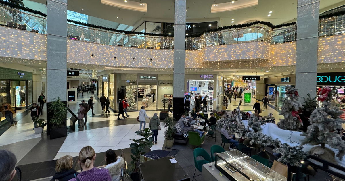 Prošetali smo zagrebačkim Arena Centrom: Najveće gužve za Crni petak u dvije trgovine