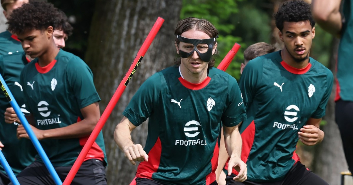 FOTO Modrić trenira s maskom