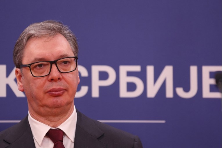 U Srbiji danas lokalni izbori. Veliki su test za Vučićev SNS