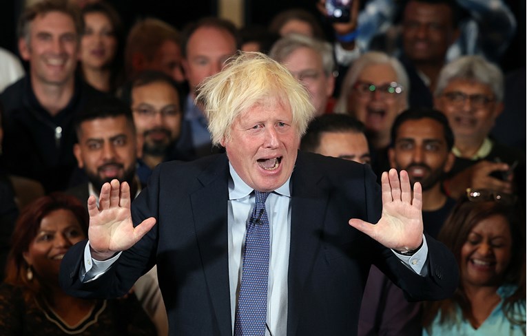 Boris Johnson planirao napad na nizozemsku tvornicu cjepiva protiv korone