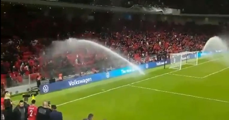 Snimka blamaže s otvaranja stadiona u Albaniji postala hit