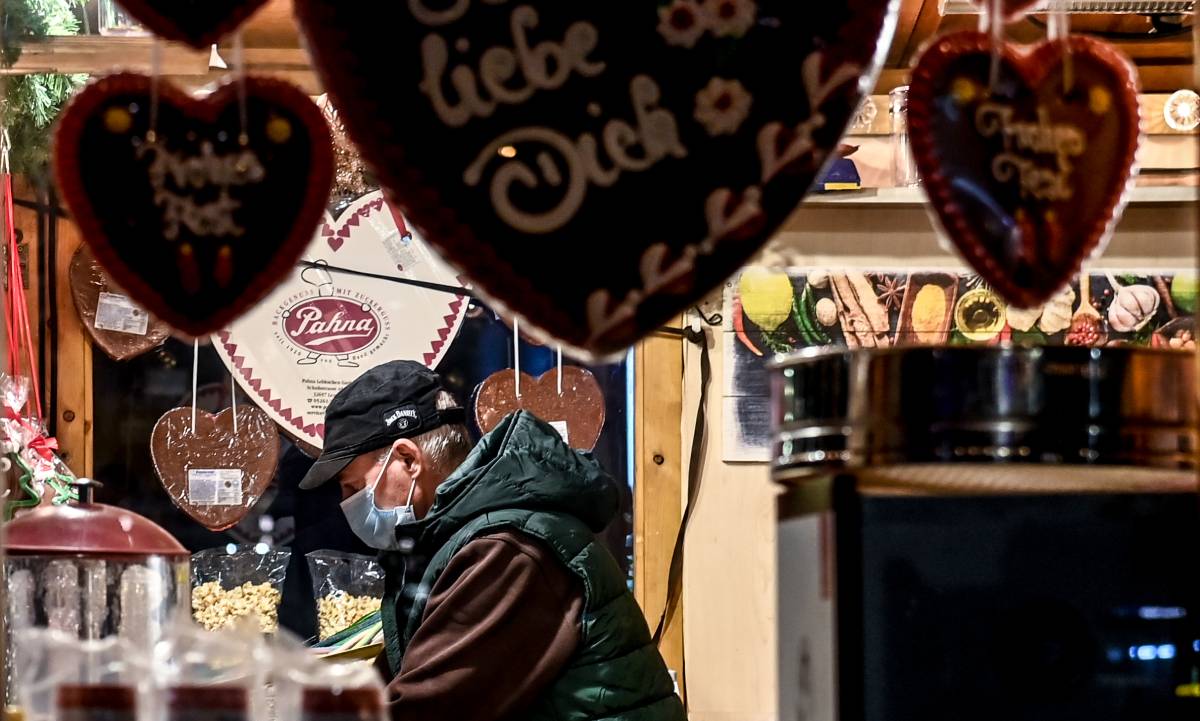 Teško stanje u Njemačkoj. Merkel: Nemojte da to bude zadnji Božić s bakom i djedom