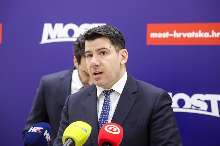 Grmoja u ožujku imao sedam izostanaka u Saboru, isplaćeno mu 139 eura manje