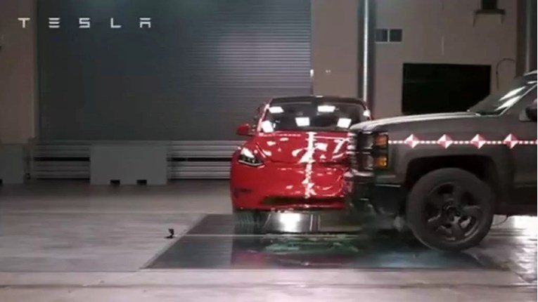 VIDEO Tesla se počeo reklamirati. Pogledajte prvi službeni video