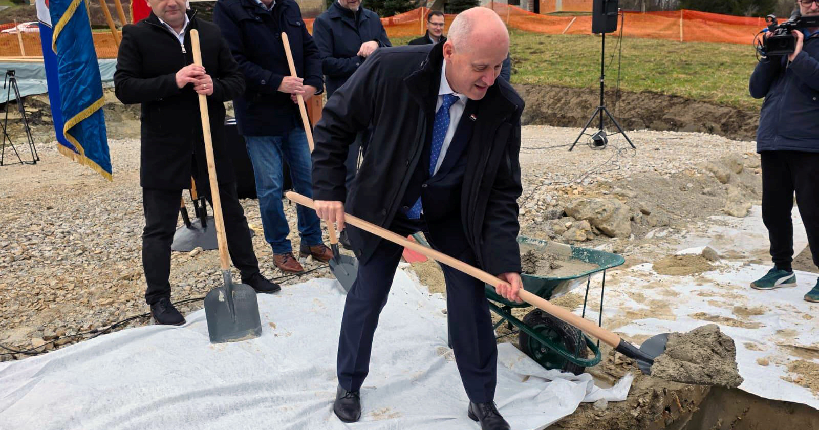 Bačić: Priuštivo stanovanje je top tema, ne samo u Hrvatskoj. Uskoro stiže novi zakon