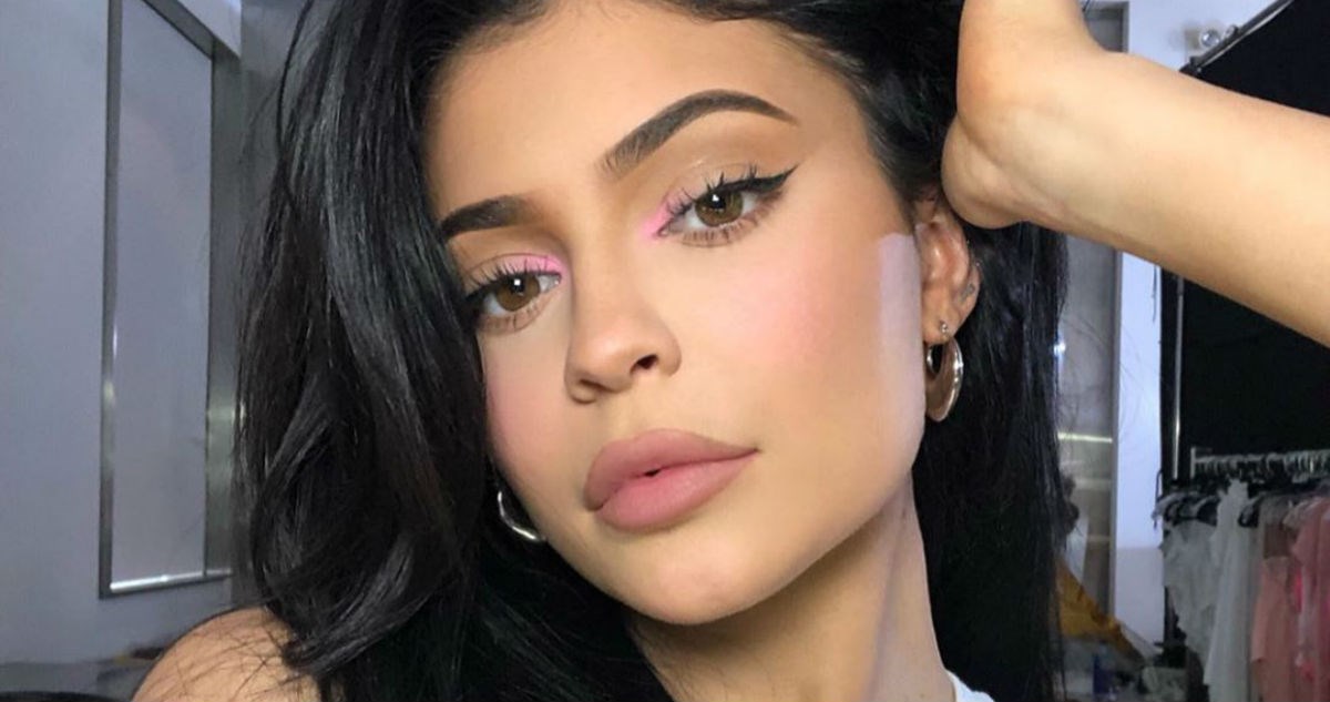 Kylie Jenner vraća u modu najpopularniju frizuru iz devedesetih