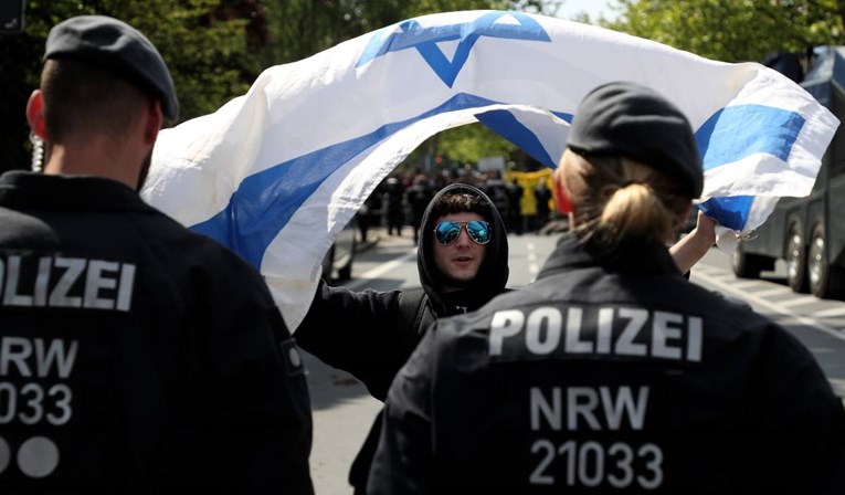U Njemačkoj pale izraelske zastave, predsjednik osudio izgrede