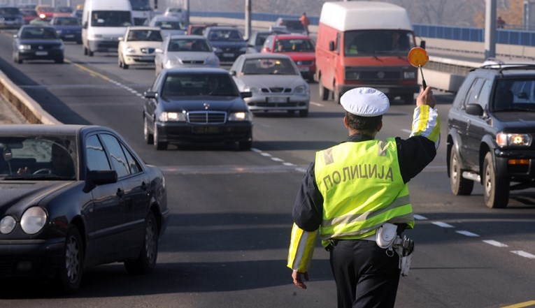 U Srbiji napravio 12 prometnih prekršaja u 8 minuta, platit će više od 10.000 kuna