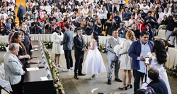 Masovno vjenčanje u Meksiku: 1200 parova sklopilo brak na Valentinovo