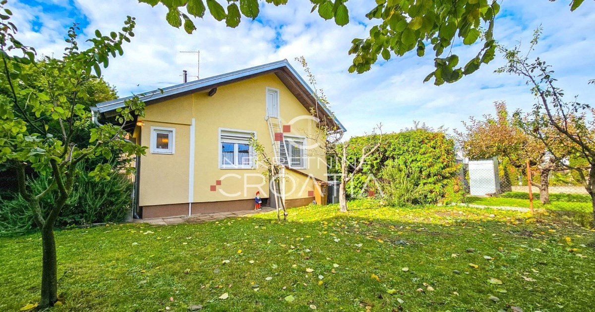 Top oglasi za nekretnine: Kuća s uređenom okućnicom u Varaždinu