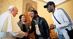 Papa na svoj 85. rođendan primio migrante s Cipra