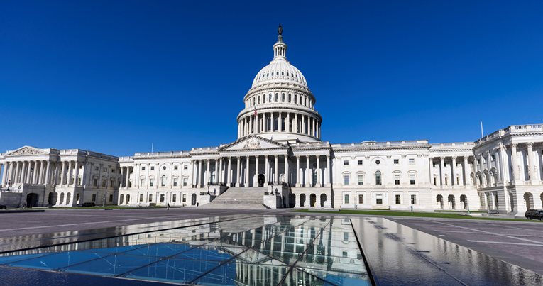 Trump započeo masovno otpuštanje saveznih zaposlenika