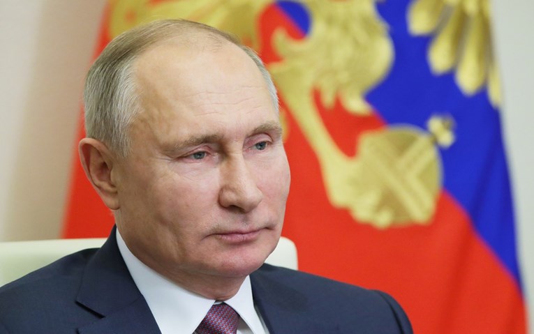 Putin građanima poslao novogodišnju poruku, govorio o situaciji s koronom