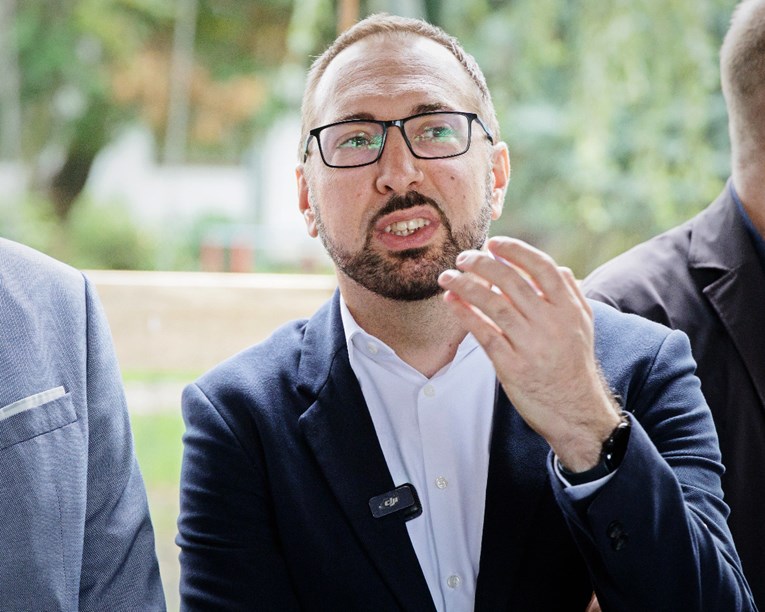 Tomašević: Apsolutno podržavam ukidanje poreza na mirovine