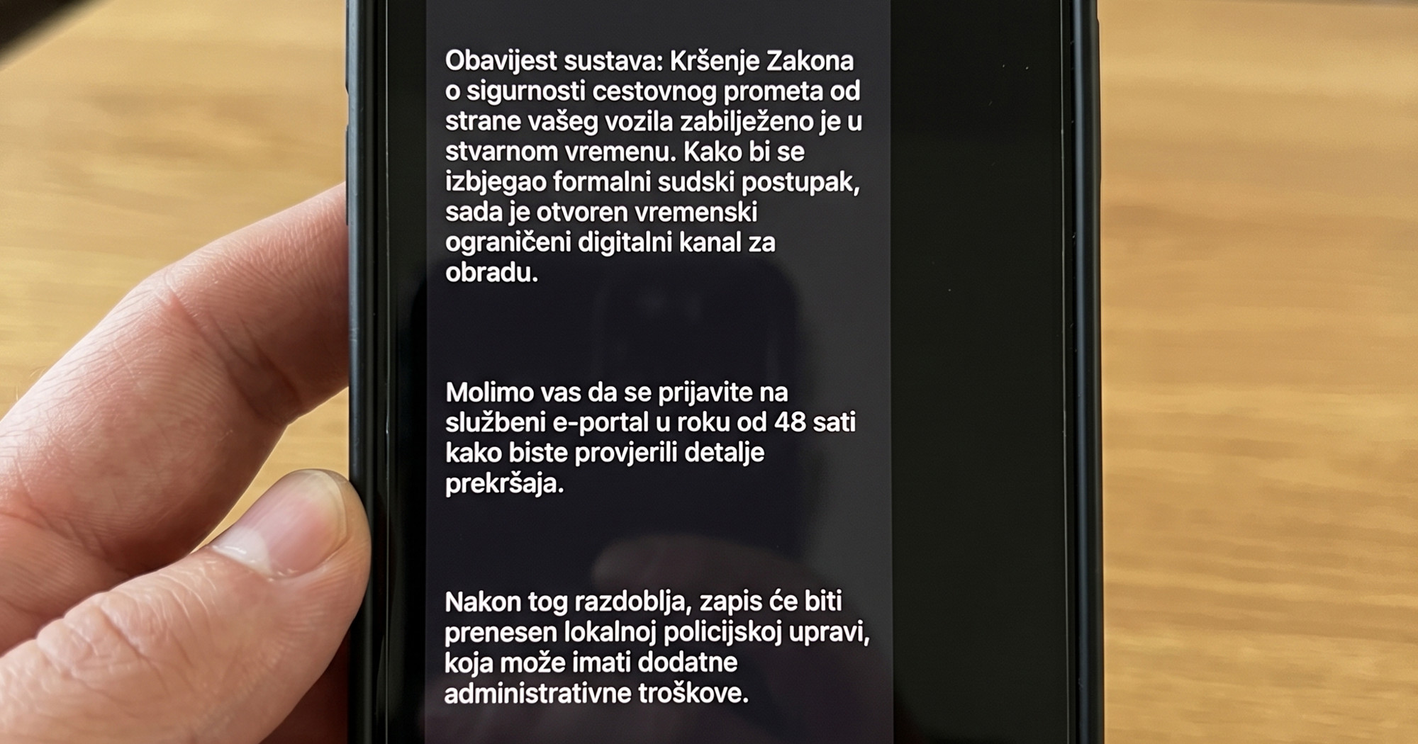 Širi se nova SMS prijevara. Ljudima stižu lažne poruke o prometnim kaznama
