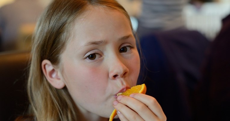 Rečenice koje mogu izazvati poremećaj prehrane kod djece, a roditelji ih često govore