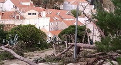FOTO Jako nevrijeme u Dubrovniku, padala stabla