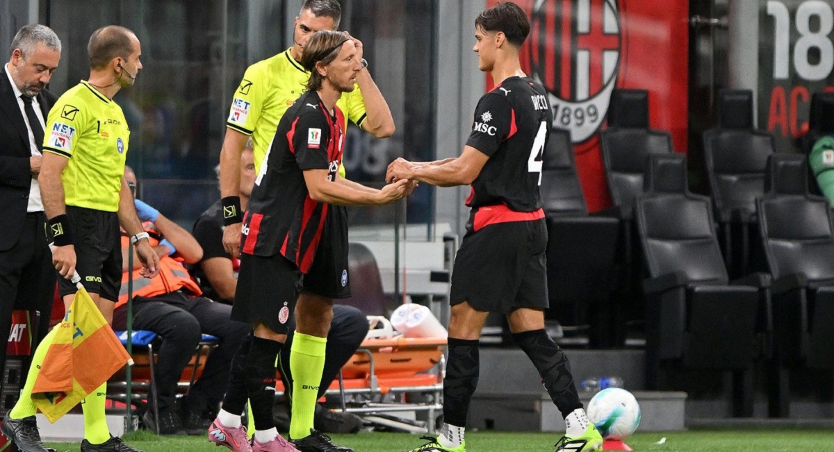 Prvi put startaju Modrić i njegov nasljednik. Navijači Milana su oduševljeni