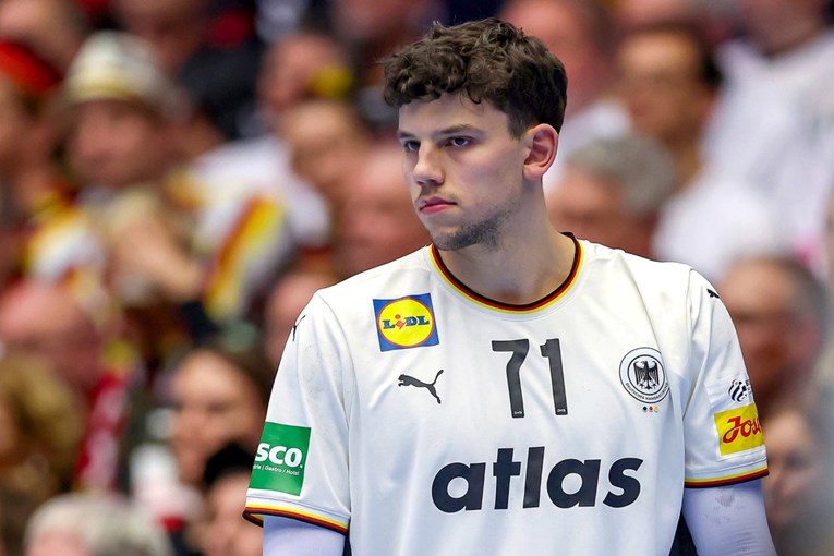 Odabrao je Njemačku ispred Hrvatske. Sad je zakucan za klupu na Europskom prvenstvu