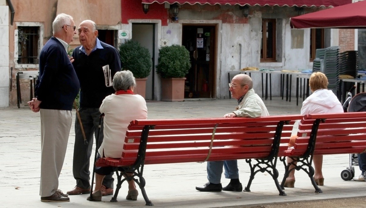 Europa sve starija. Iduće godine će biti više starijih od 65 nego mlađih od 15 godina