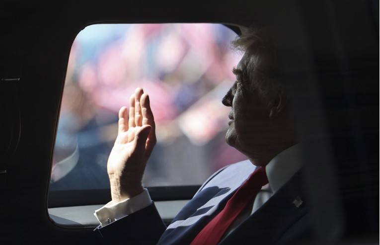 Amerika se sve više udaljava od ostatka svijeta. Rat u Iranu to ubrzava