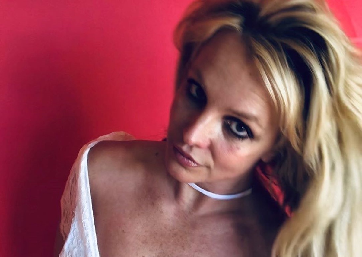 Britney se obračunala s onima koji su popljuvali njene fotke u kupaćem kostimu