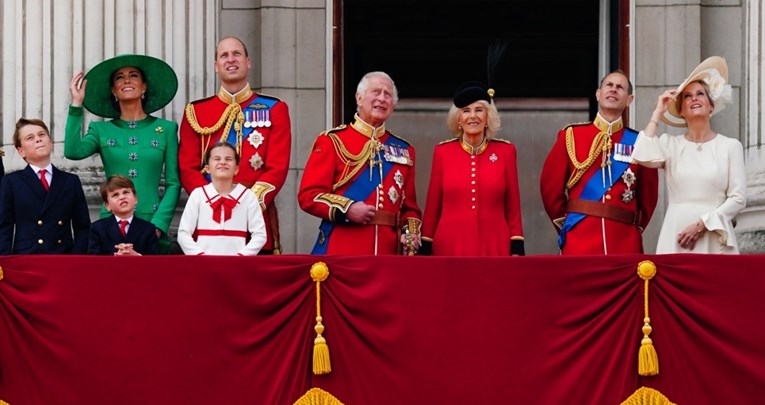 Teški dani u kraljevskoj obitelji: Dvije dijagnoze raka i tragična smrt 45-godišnjaka