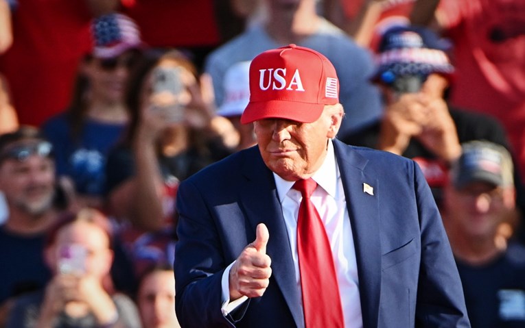 Trump najavio UFC borbu u Bijeloj kući