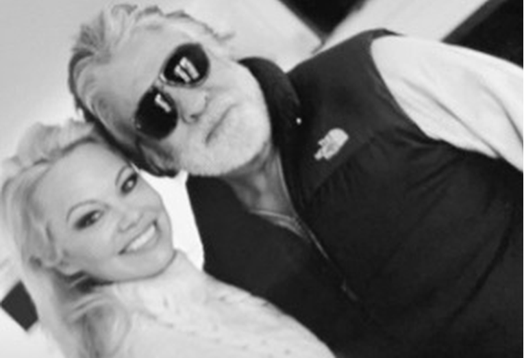 Pamela Anderson objavila prvu fotografiju s 22 godine starijim suprugom