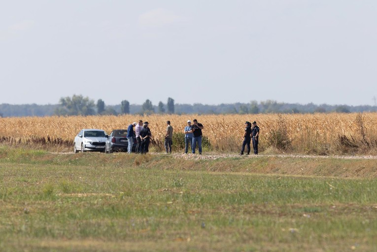 Kod Vinkovaca se srušio manji zrakoplov, poginuo pilot