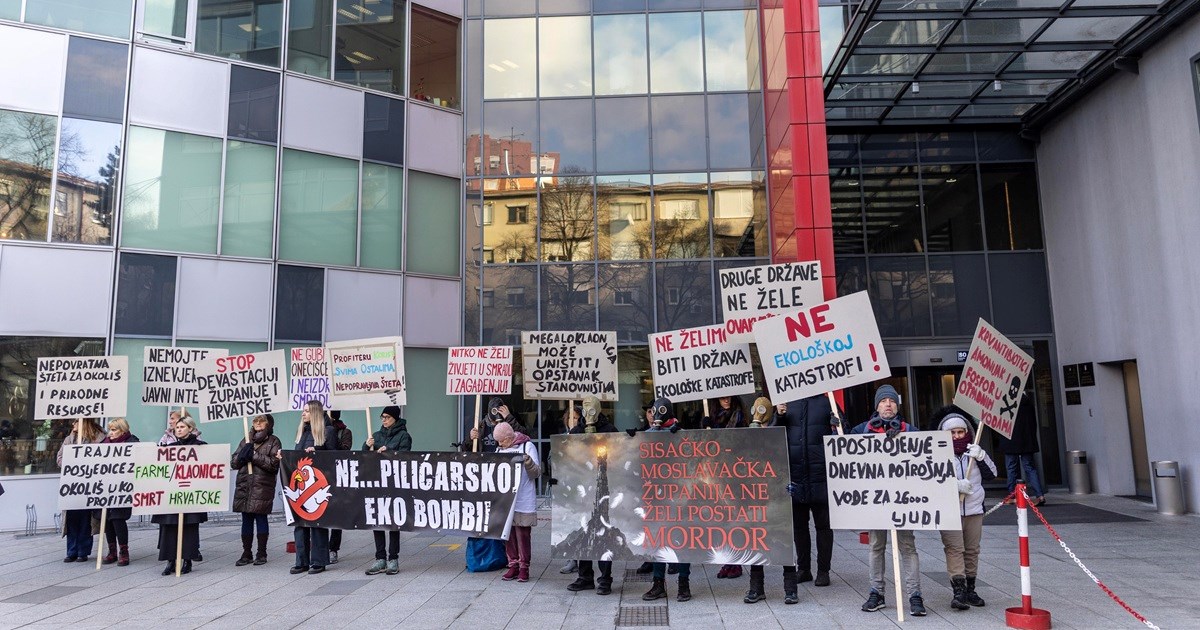 Građani i udruge prosvjeduju protiv gradnje velikih farmi pilića u okolici Siska