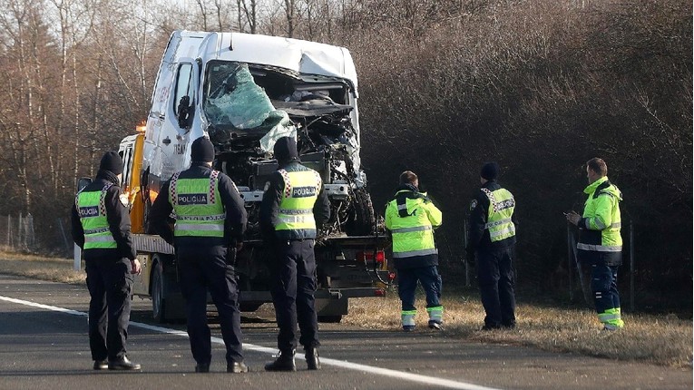 Objavljeni detalji nesreće na autocesti A1, poginuo vozač kombija
