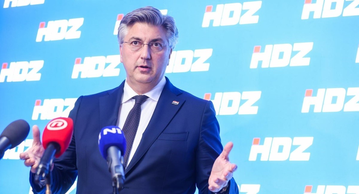 Plenković: Letovi s migrantima se odvijaju već duže vrijeme