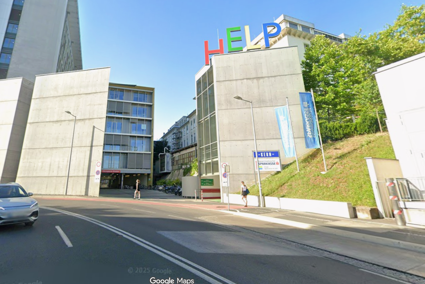 Kirurginja u Grazu kćeri (12) dala da buši lubanju pacijenta tijekom operacije?