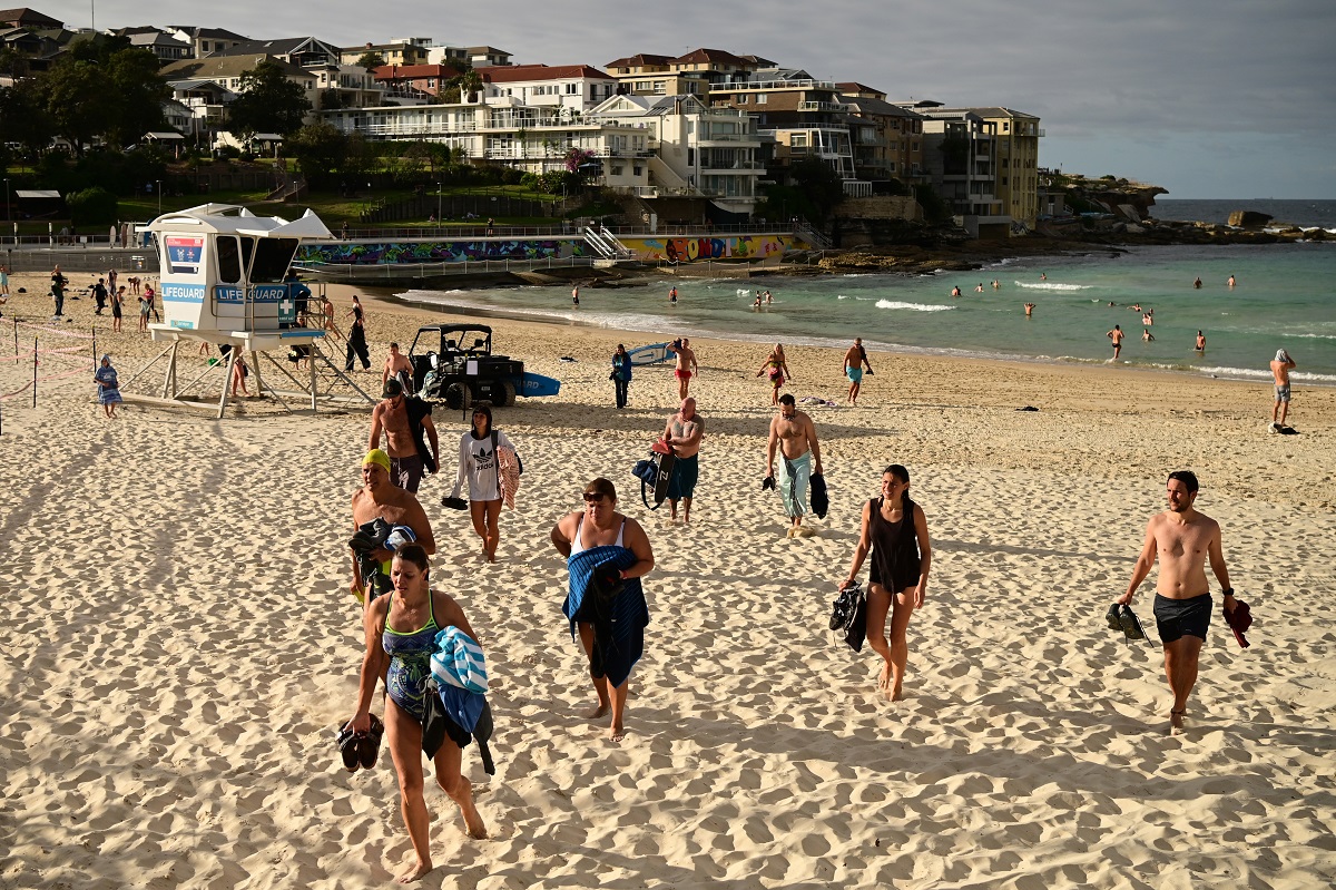 Australija ublažava mjere, otvorila plaže, ljudi smiju ići u goste