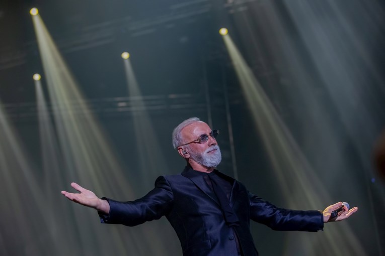 Dino Merlin se oglasio nakon dva koncerta u Areni Zagreb i zahvalio se publici