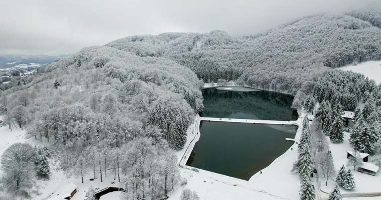 FOTO Zimska idila u BiH: Popularno izletište prekriveno je snijegom