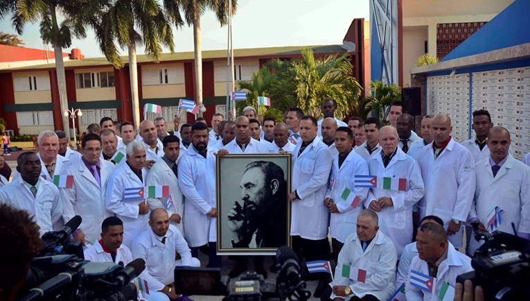 Kubanski zdravstveni radnici putuju u Italiju, pomoći će u borbi protiv koronavirusa