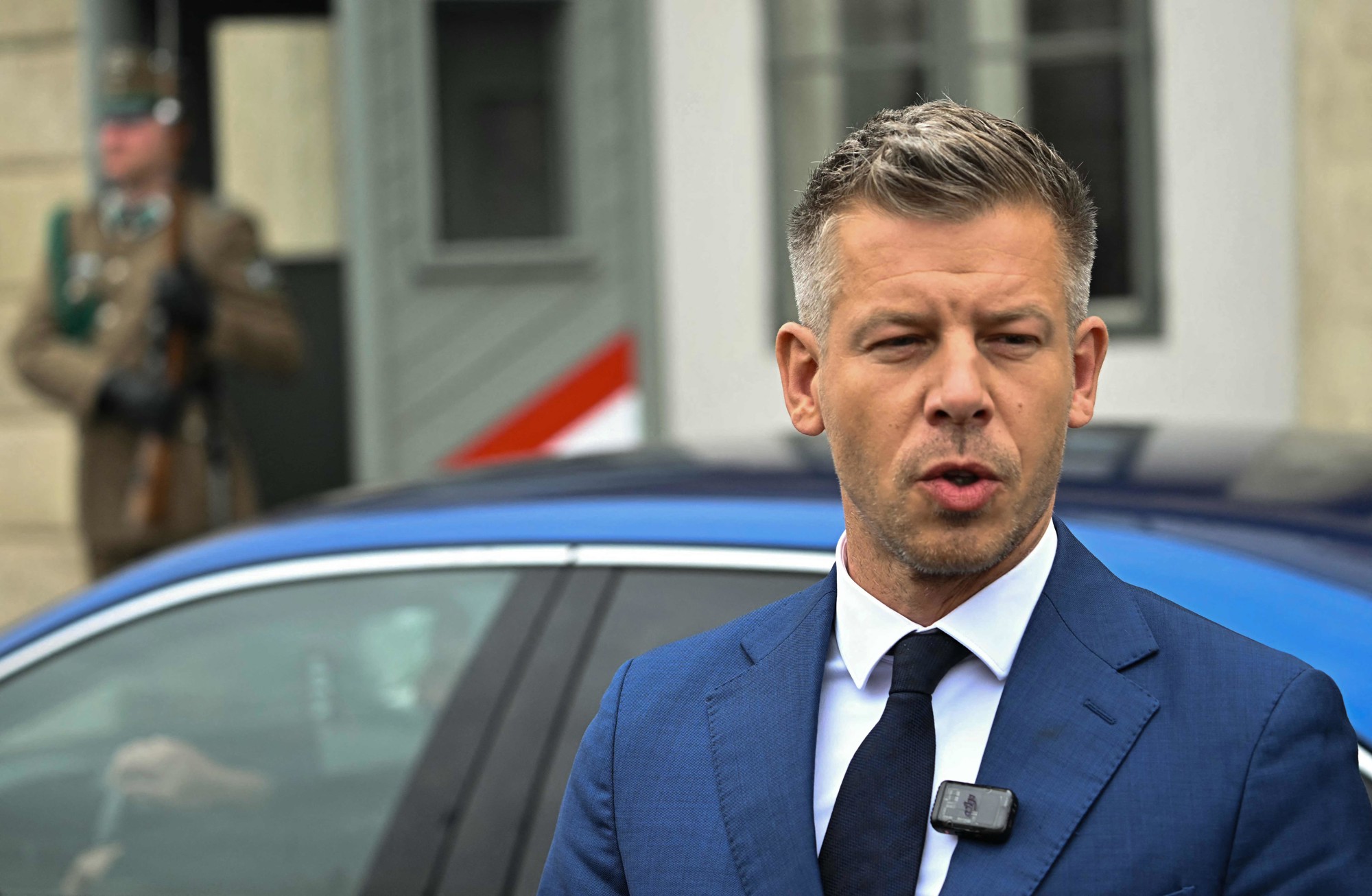 Magyar: Očekujemo ostavku Orbanovih lutki na koncu