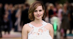 Emma Watson na svečanoj ceremoniji iznenadila neobičnom modnom kombinacijom
