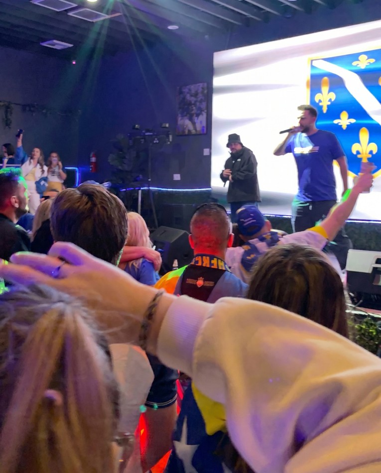 VIDEO Pogledajte kako navijači BiH u Los Angelesu pjevaju veliki hit Kemala Montena