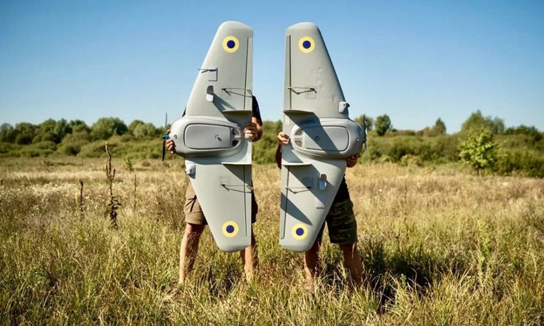 Ukrajina testira nove dronove kamikaze otporne na rusko ometanje. Uskoro idu u borbu