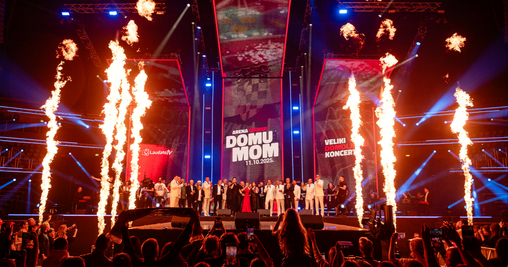 FOTO U Areni Zagreb održan domoljubni koncert Domu mom