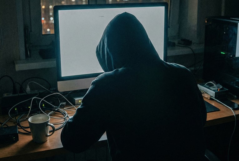 FBI: Iranski hakeri napadaju ključnu američku infrastrukturu