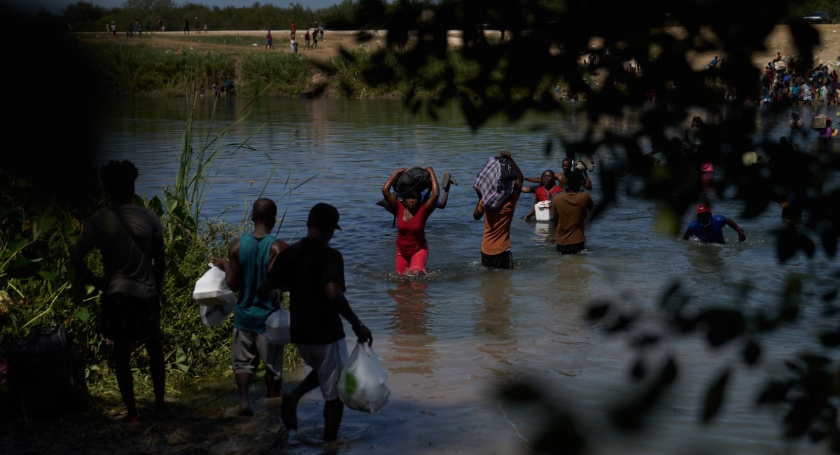 SAD prošli mjesec na granici s Meksikom uhitio rekordnih 210.000 migranata