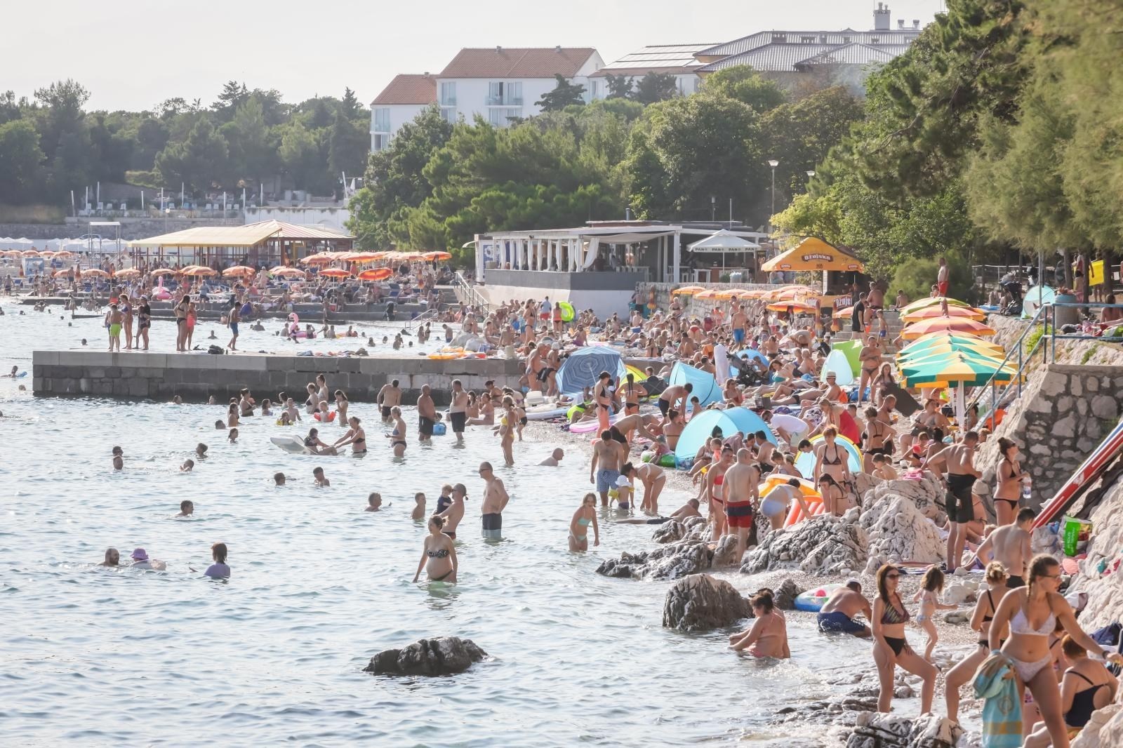 Od danas nove strože mjere na Jadranu i na granicama, evo koje su