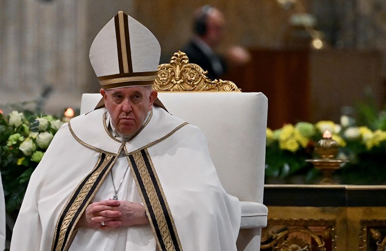 Papa: Biti homoseksualac nije zločin, nego grijeh