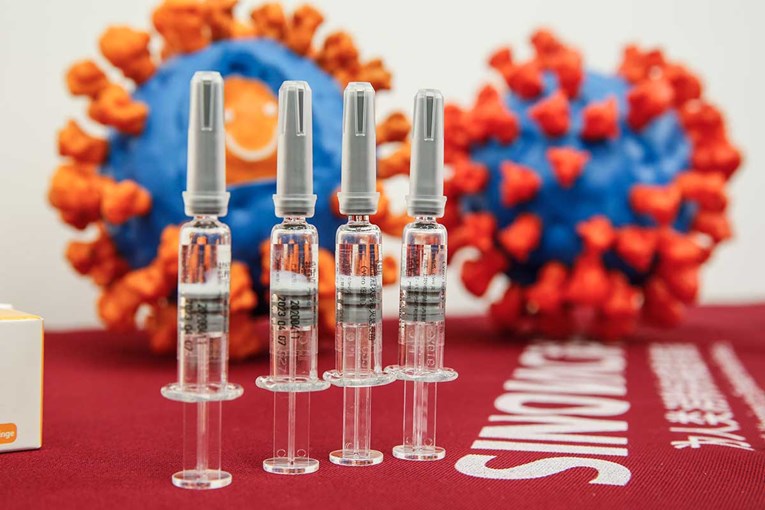 Diljem svijeta postoji 40-ak kandidata za cjepivo, deset je u najnaprednijoj fazi