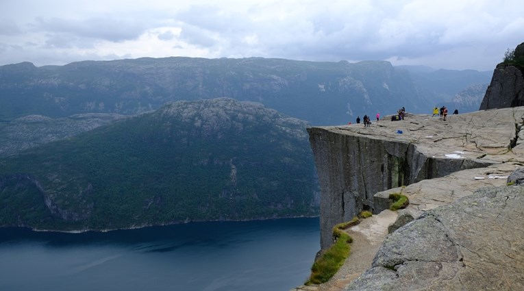 Muškarac u Norveškoj poginuo nakon pada s litice visoke 600 metara